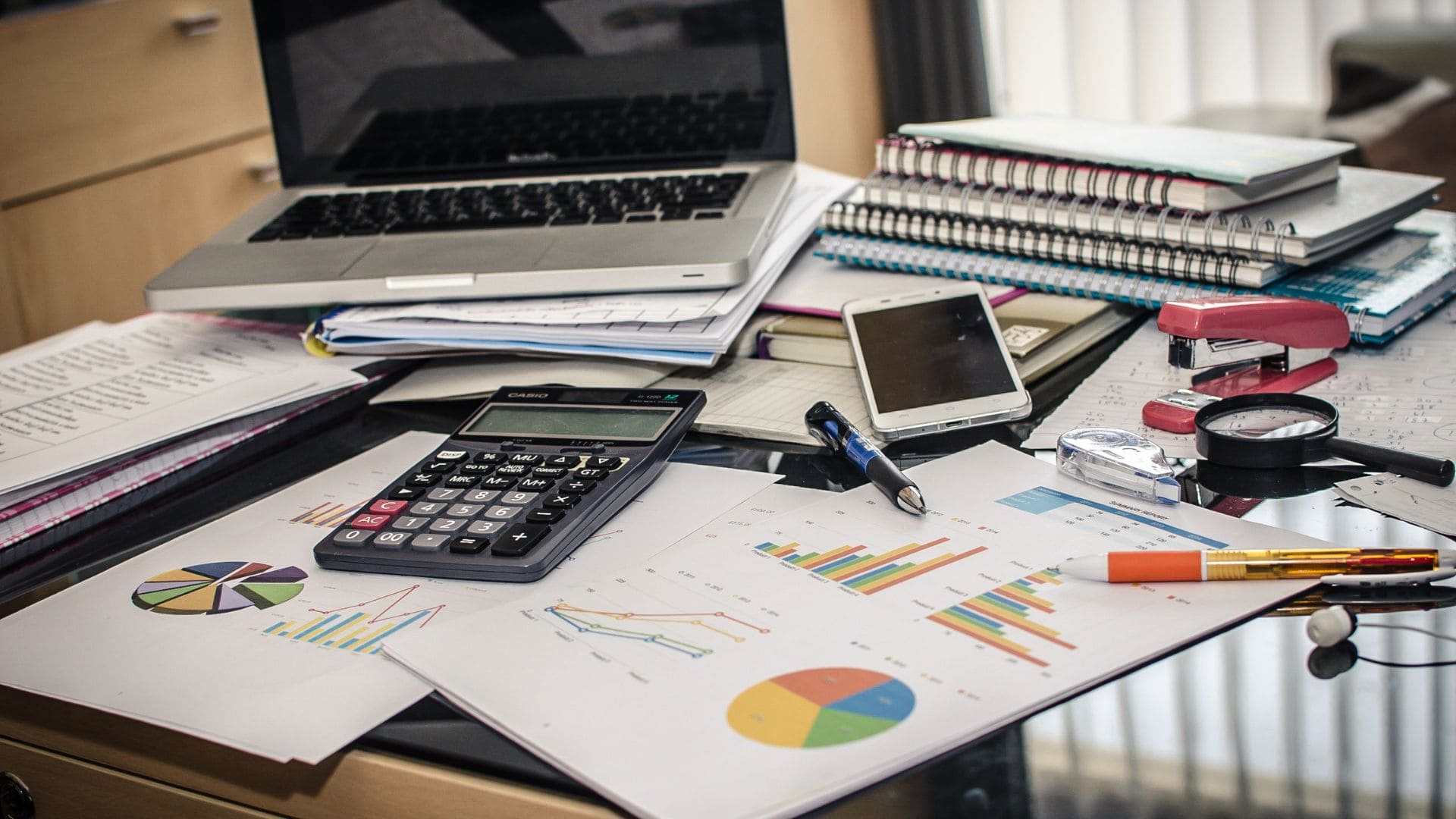 Read more about the article 5 Surprising Facts About Starting a Business Nobody Tells You